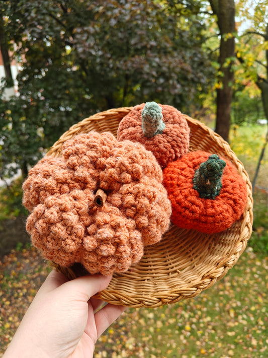 Small pumpkin plushies